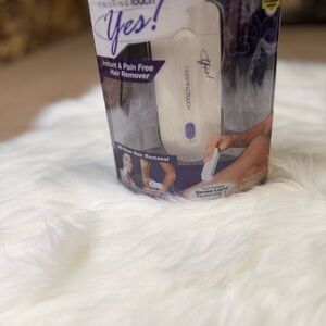 Finishing Touch Yes! Hair Remover - White and Purple